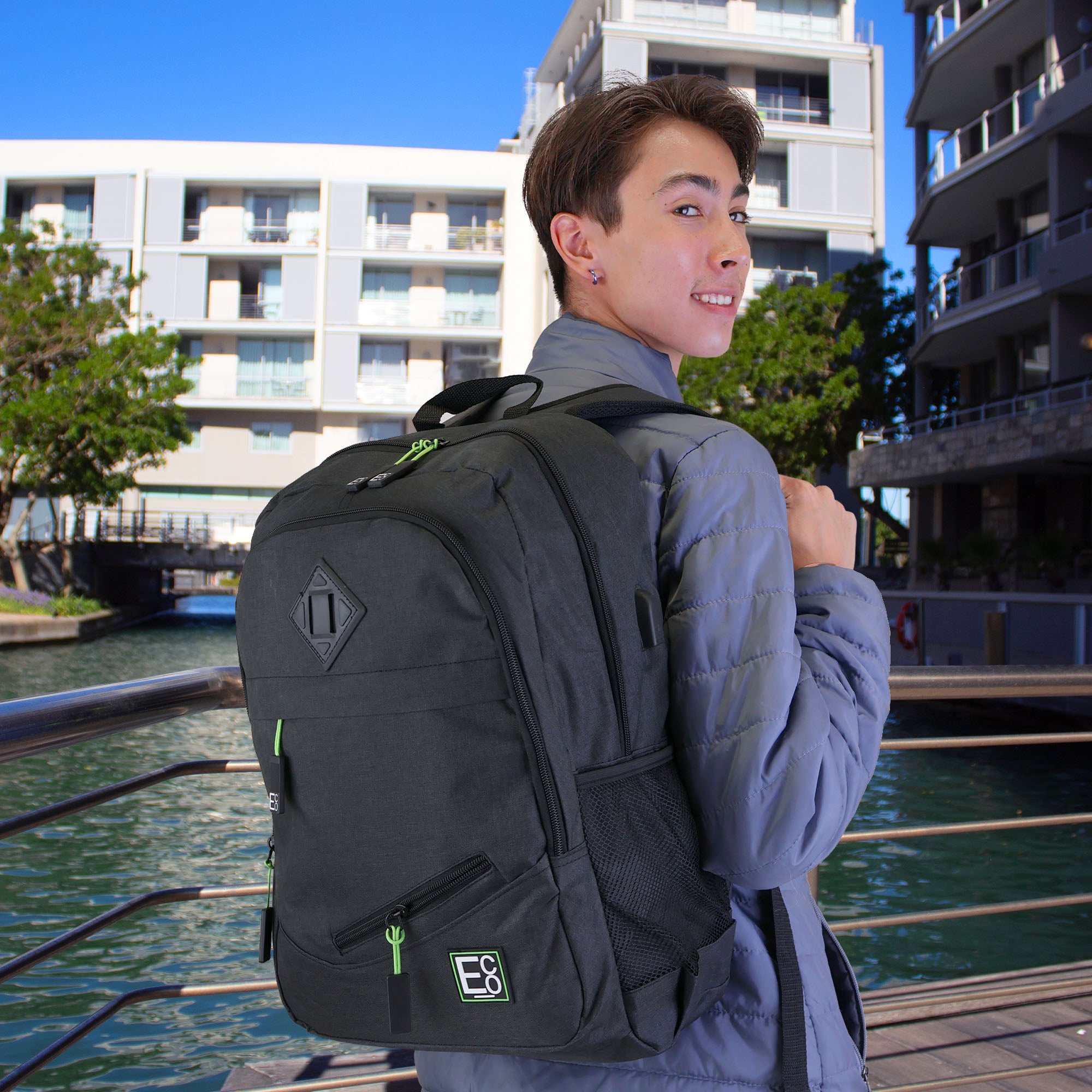 Smart-Backpack-USB