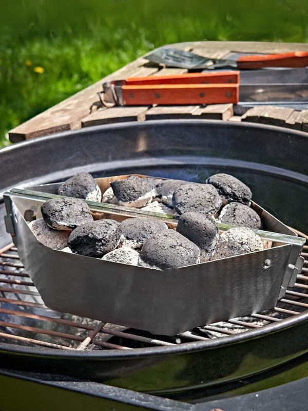 Reserva el soporte para briquetas de carbón Braai Grill