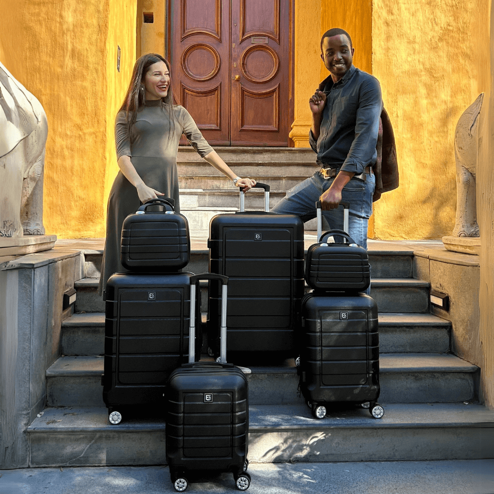 Valise rigide sur roues pivotantes à 360° avec sacs cosmétiques - 6 pièces
