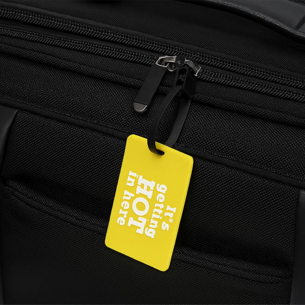 luggage_tag_yellow_lifestyle_img_opt.jpg