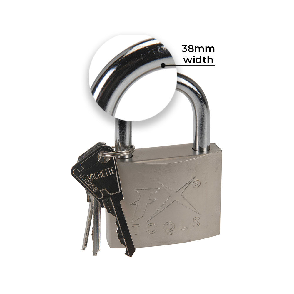 Eco lifestyle - ecolifestyle.shop This lock can be used for your luggage, suitcase, totes, backpacks, locker, cabinets, fridges, and more. Suggested uses storage units, utility boxes, trailer locks and hitches, gates, and any other outdoor security. The lock body is solid. Comes with 3 x Keys. Size: 3.8cm. Material: Stainless Steel. C22215270 - 8711295253362 black friday